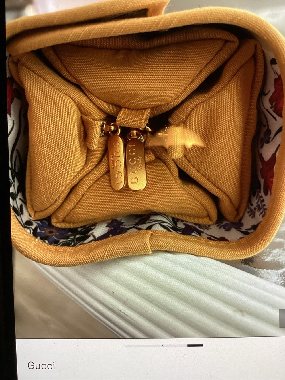 Gucci Beauty Mustard yellow jewelry/Cosmetic Pouch NEW - Picture 5 of 5